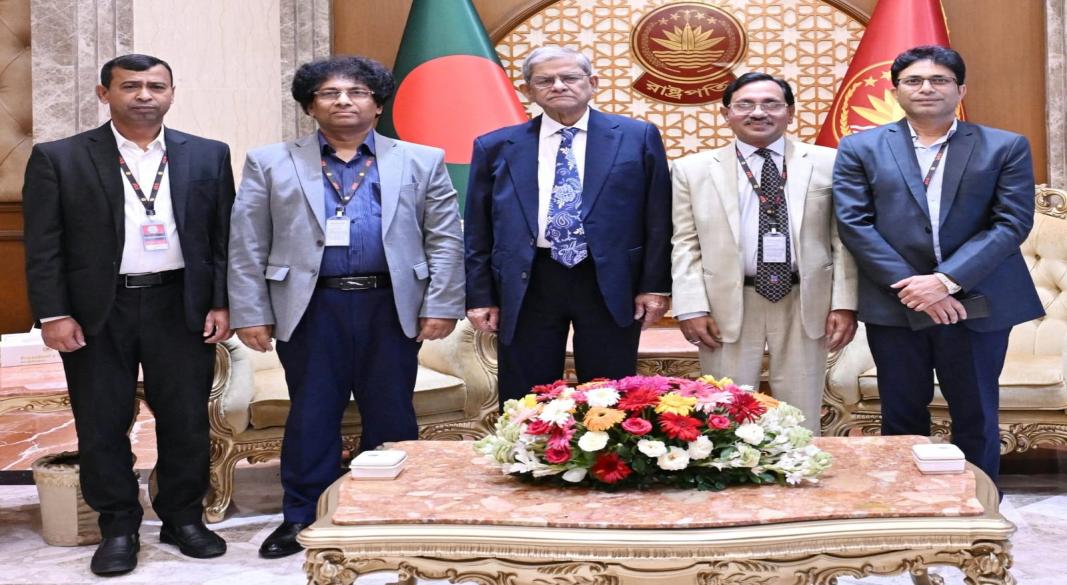প্রতিনিধিদল রাষ্ট্রপতির সঙ্গে